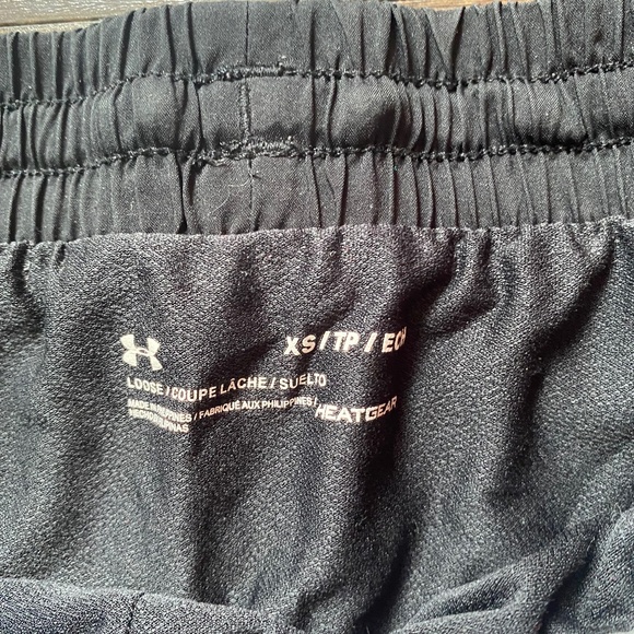 🎉Underarmour Athletic workout short Size xsmall - Picture 5 of 5